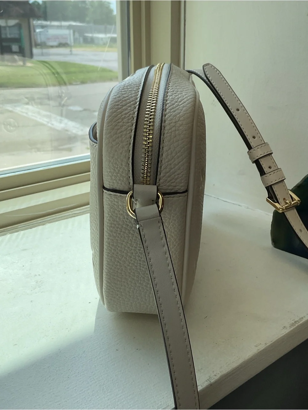 Michael Kors NWT Jet Set Travel Large Logo Debossed Camera Crossbody Bag